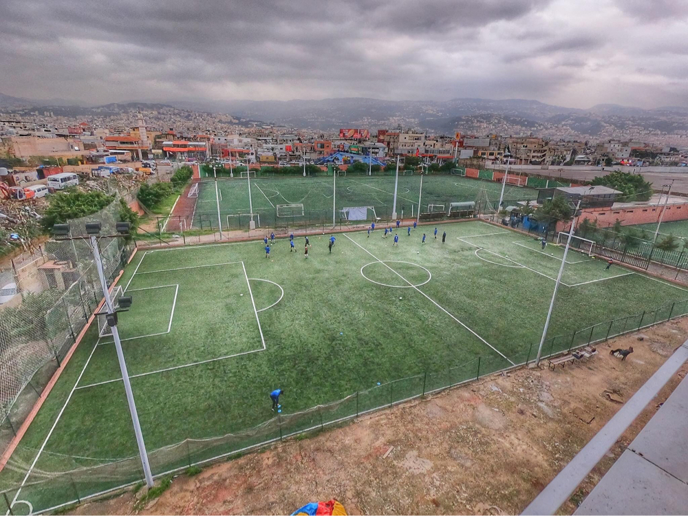Football Lebanon - حريق يطال ملعب الأنصار