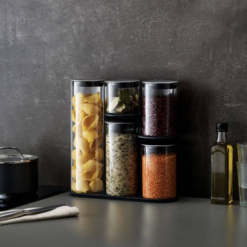 Tupperware & Food Storage