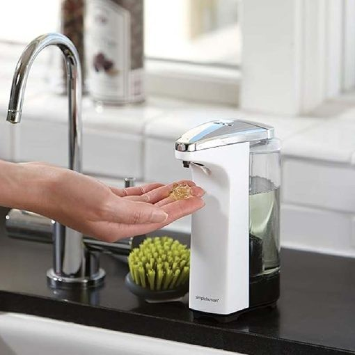 Simplehuman ST1018 Compact Sensor Pump,White,with Soap Sample, 237ml