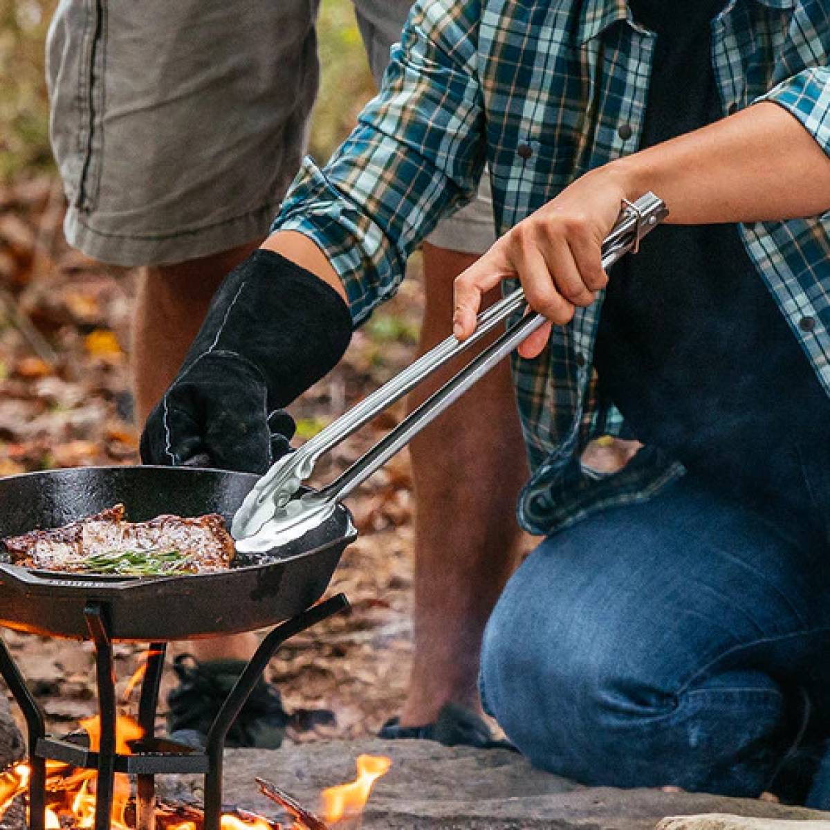 Lodge Out Door 16 Inch Tongs