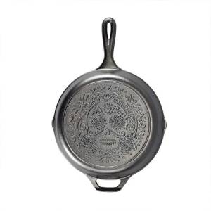 Lodge Seasoned Cast Iron Sugar Skull Skillet 26CM