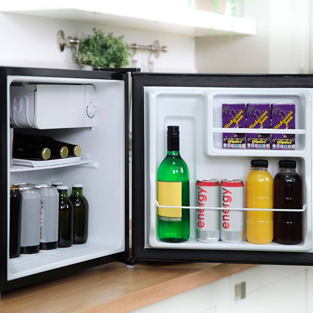 Russell Hobbs Table Top Fridge