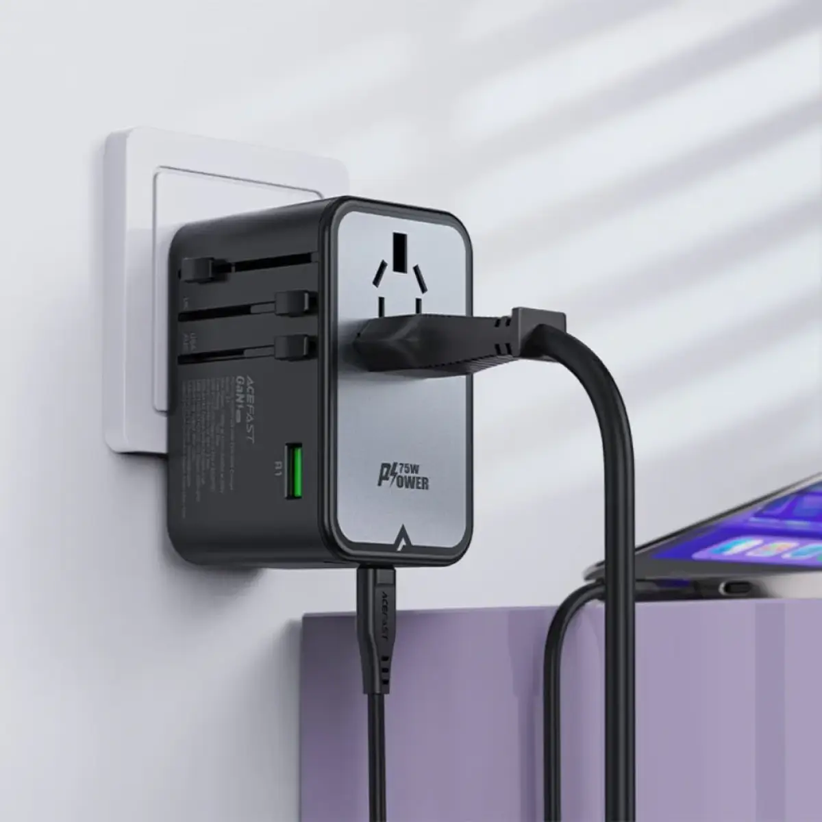 AceFast PWRup PD75W GaN Multifunctional Charging Adapter Z1