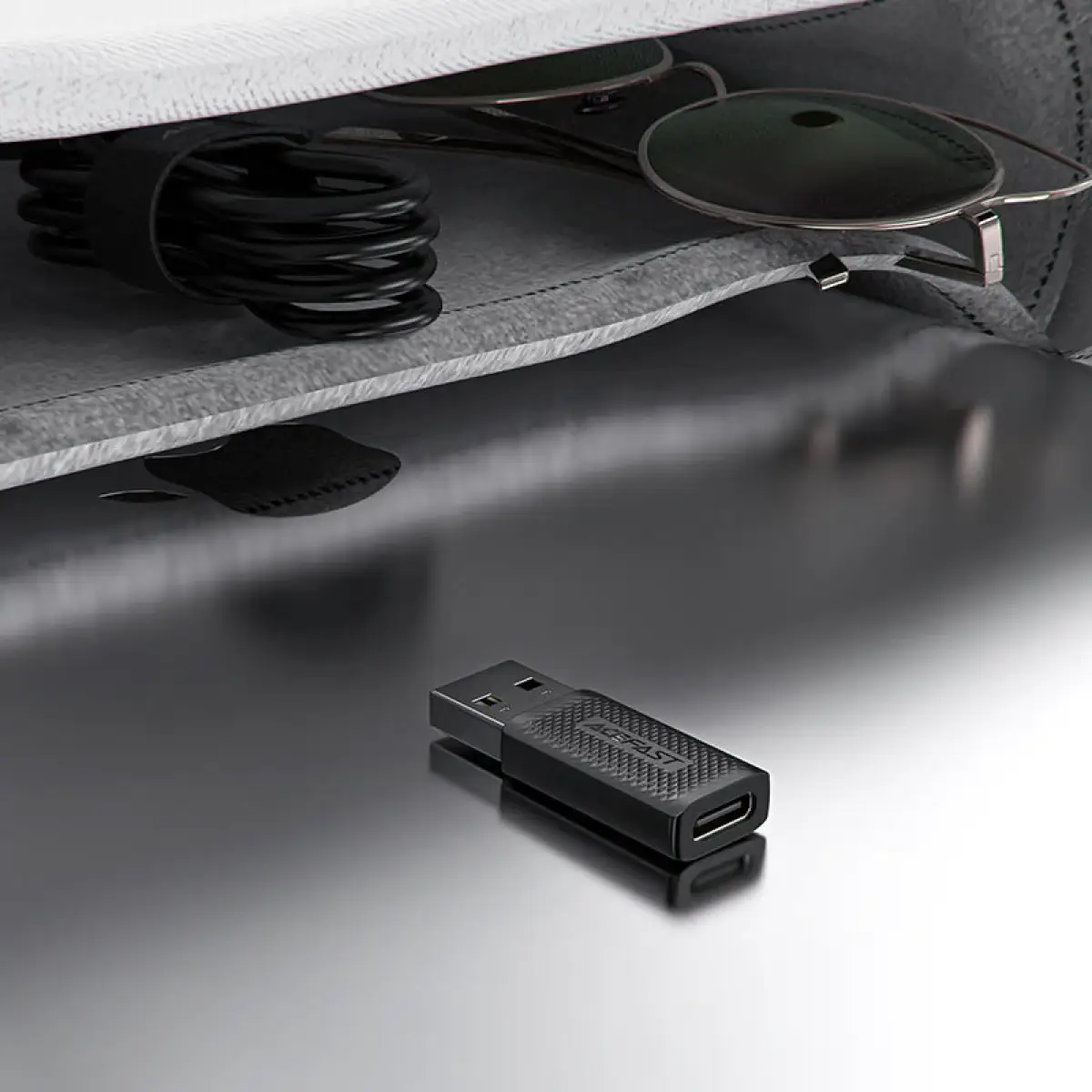 AceFast USB-C to USB-A Adapter J2