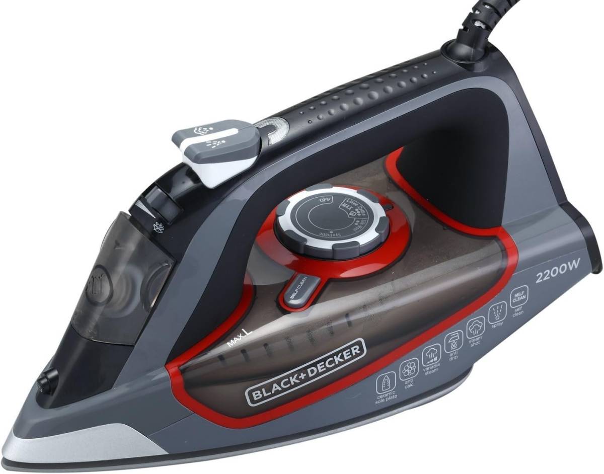 Black & Decker Steam Iron 2200w Ceramic