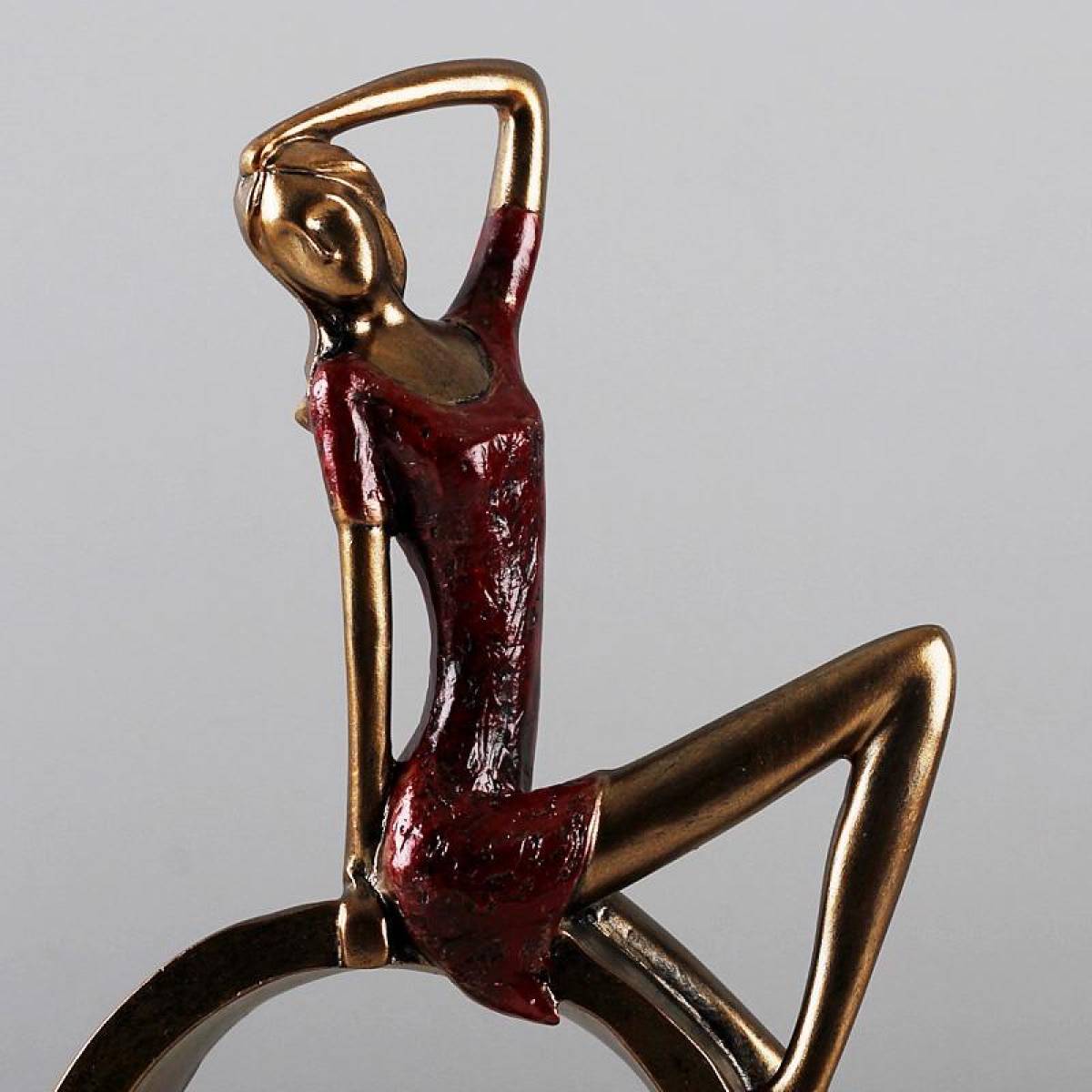 Modern Women Duo Resin Figurine – Artistic Home Decor Accent, Sk882