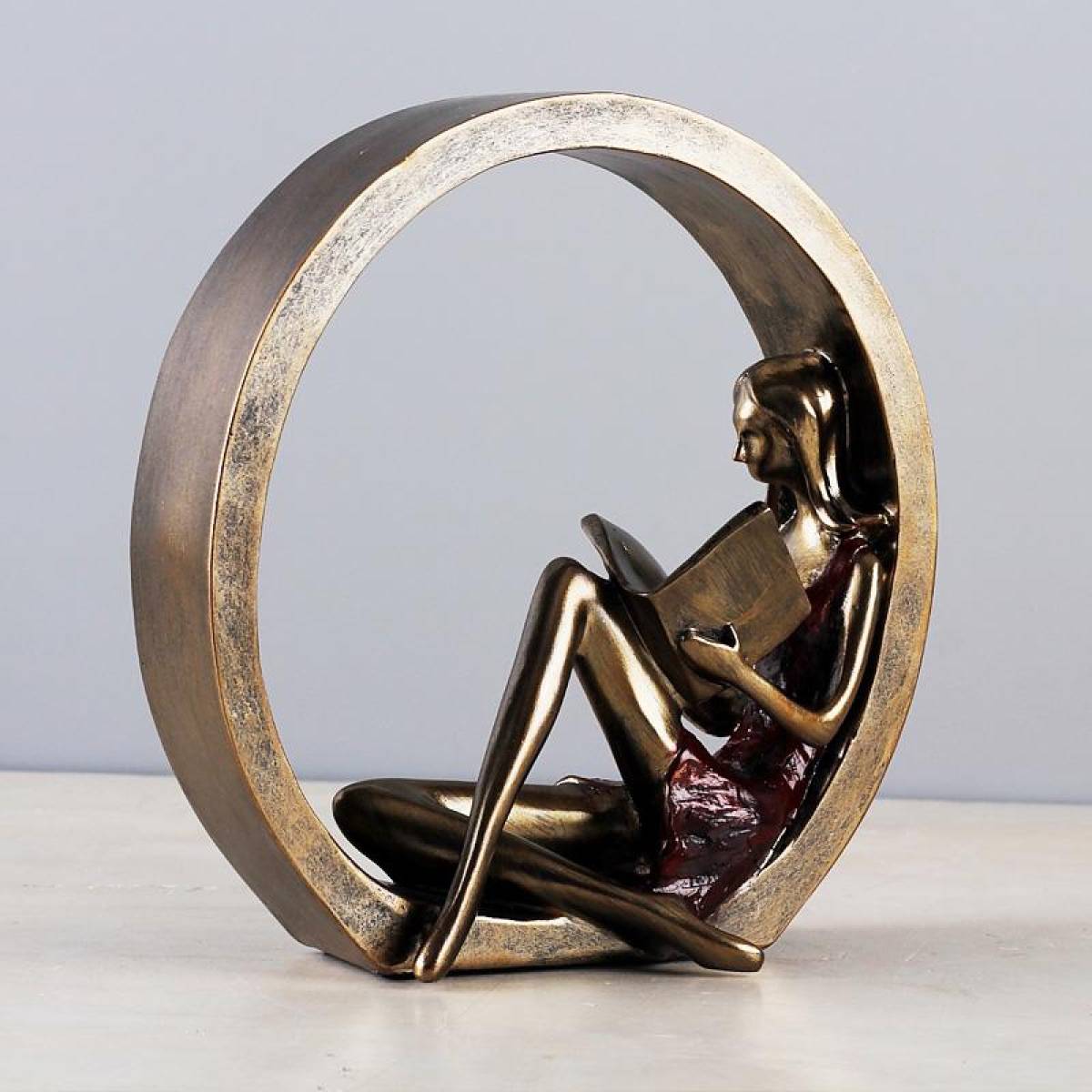 Modern Women Duo Resin Figurine – Artistic Home Decor Accent, Sk882