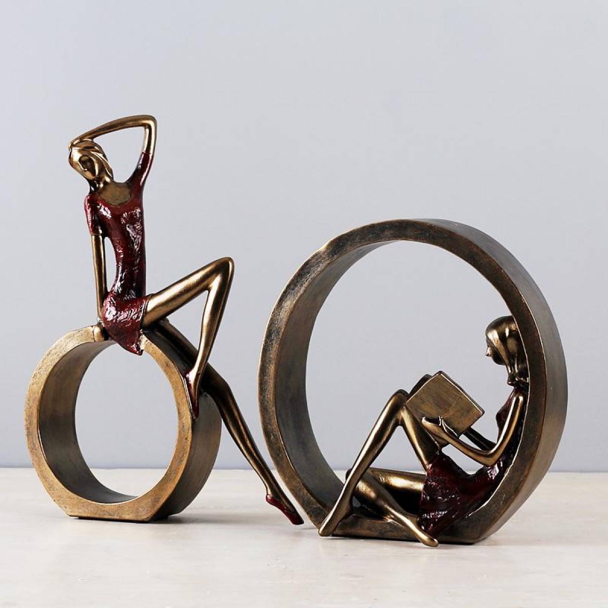 Modern Women Duo Resin Figurine – Artistic Home Decor Accent, Sk882