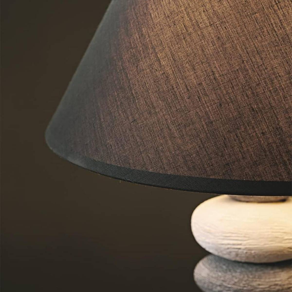 Stacked Stone Ceramic Table Lamp 37 Cm – Fabric Shade, Sk922