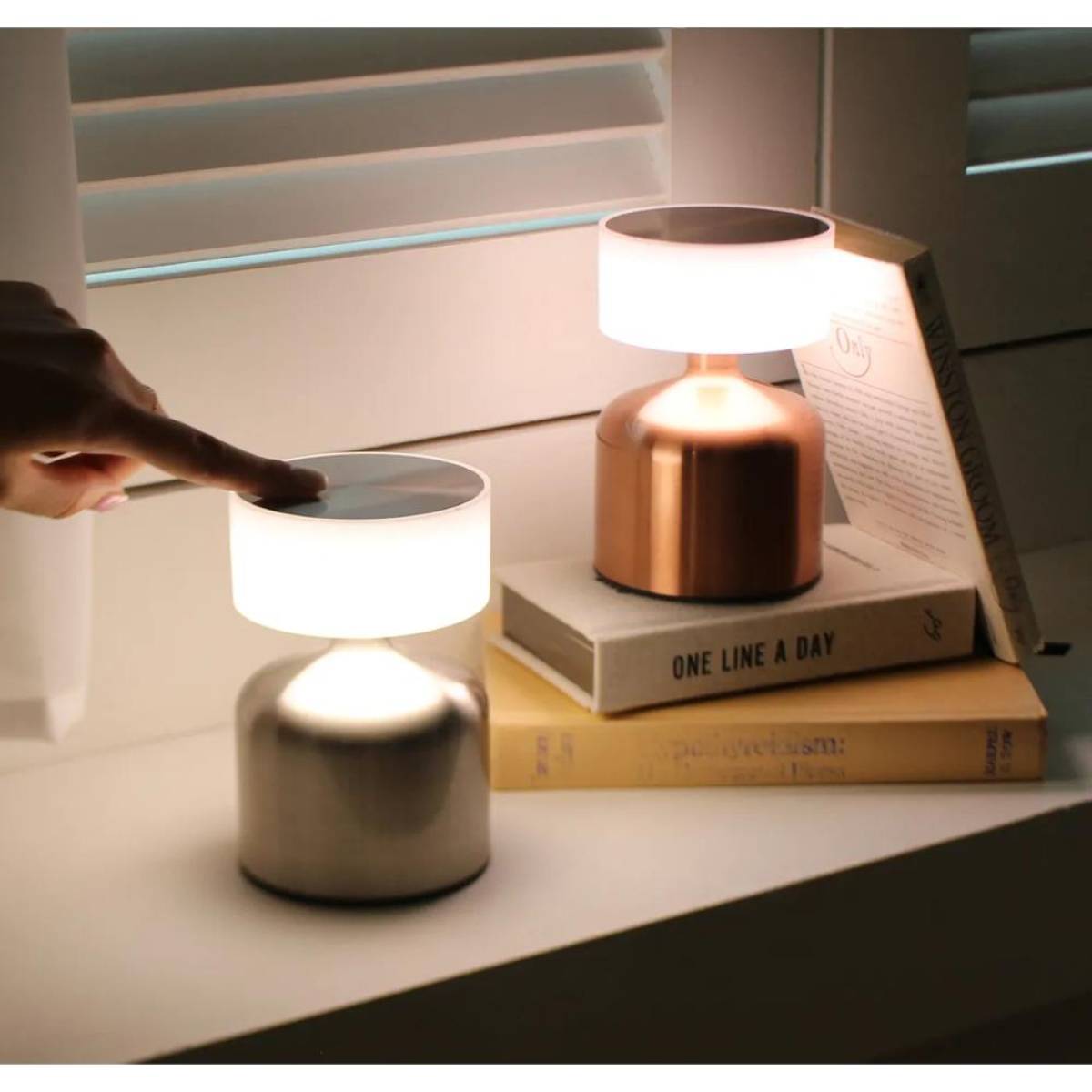 Versatile Bronze Cordless Table Lamp – 13 cm, Touch Control, 3 Light Levels, Sk1951411