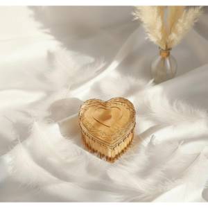 Drunk Seal Scented Heart Candle | Finmanlife, Sk932y