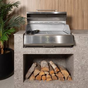 OUTDOOR CHARCOAL  BBQ WITH LID