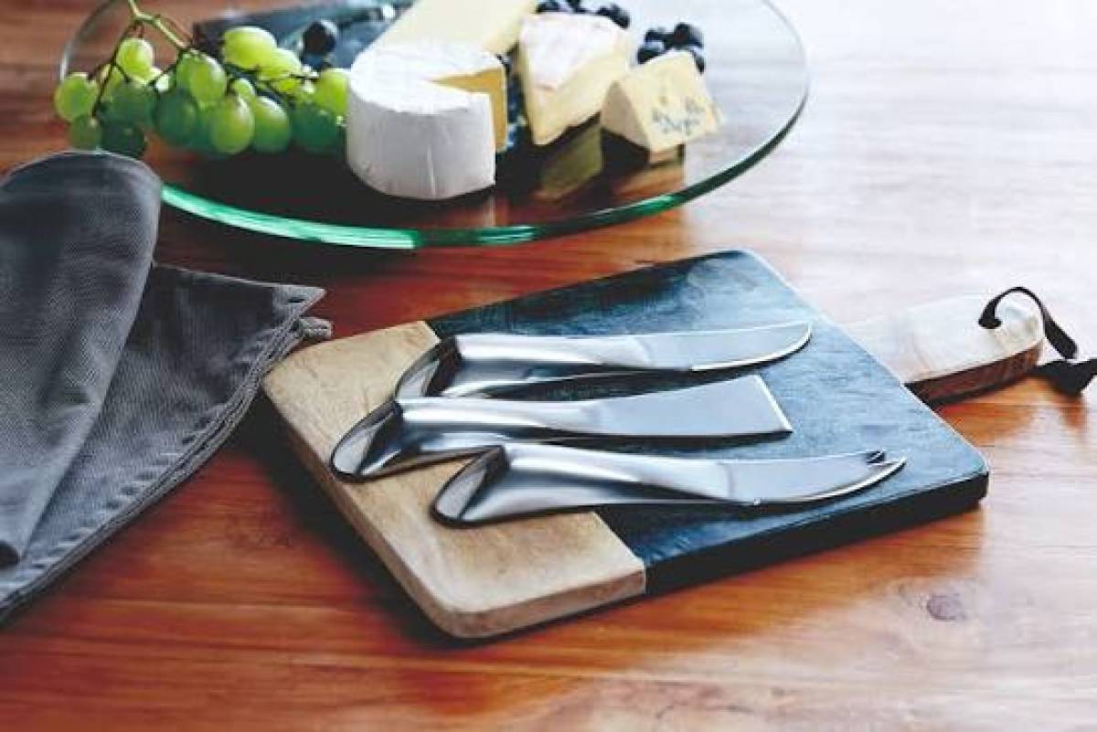 Set Of 3 Wave Cheese Knives Philippi 189001