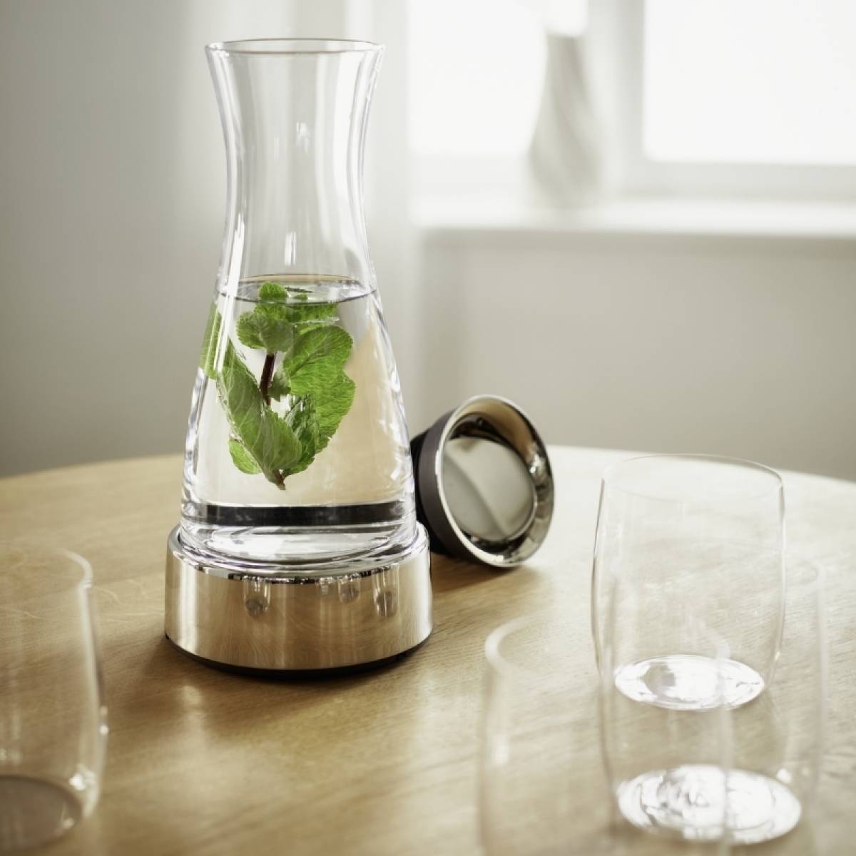 Cool Carafe 381001 W/cooling Stand