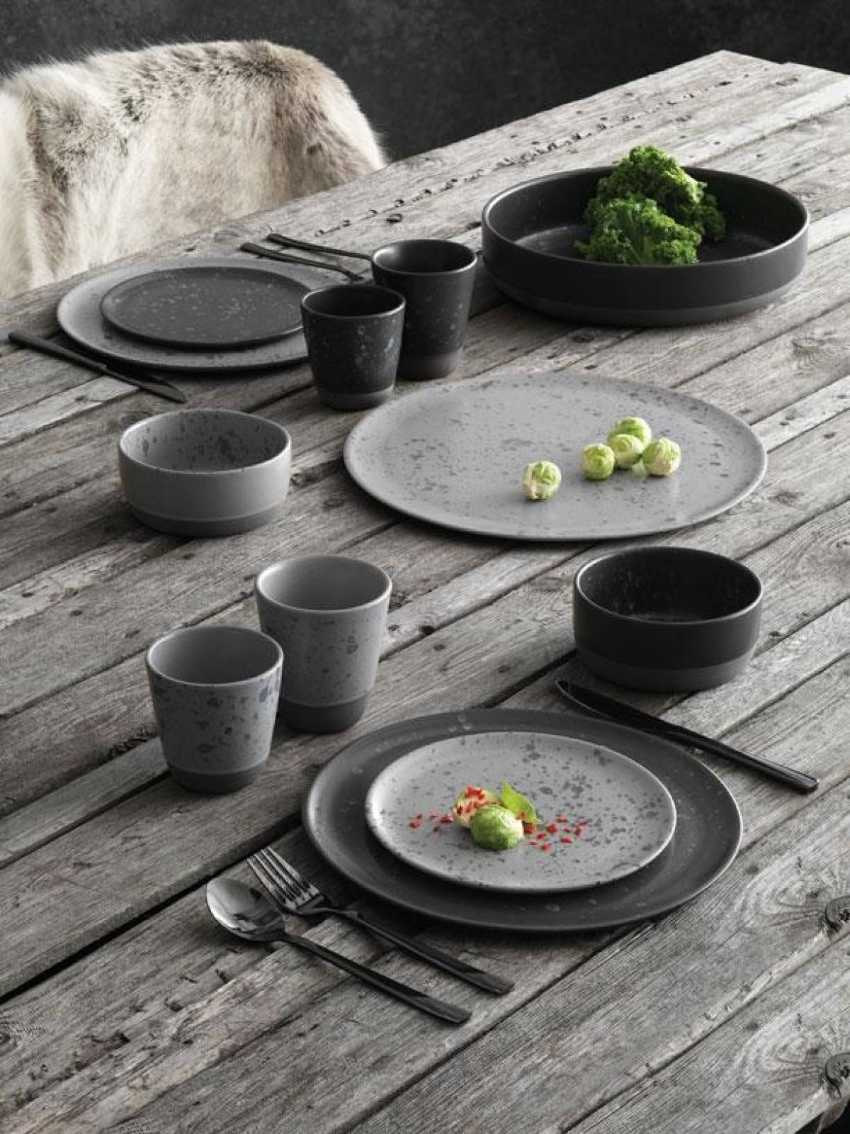 Round Dish Aida Raw Nordic Grey 34cm