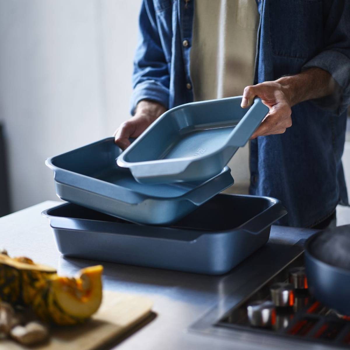 Joseph Joseph Nest™ Oven Non-stick Medium Blue Roasting Tray