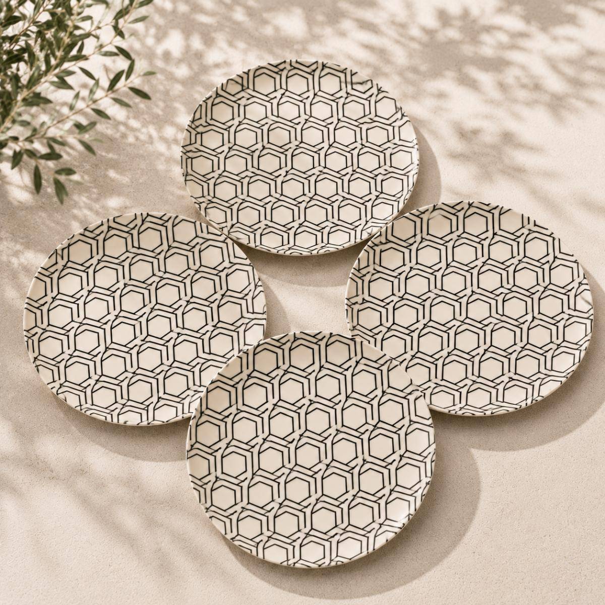 Eco Bamboo Fibre 4-Piece Dinner Plate Set 25 cm | Geometric Pattern