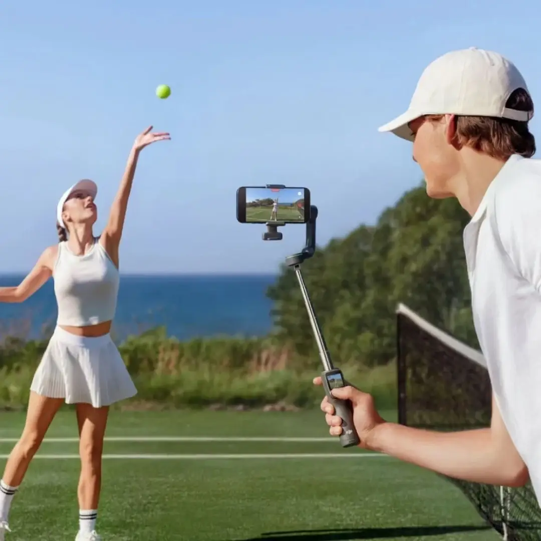 DJI Osmo Mobile 8P Gimbal Advanced Tracking Combo