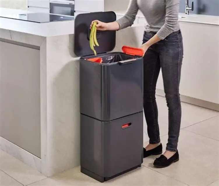 Joseph Joseph Totem Compact 40 Liter/10.6 Gallon