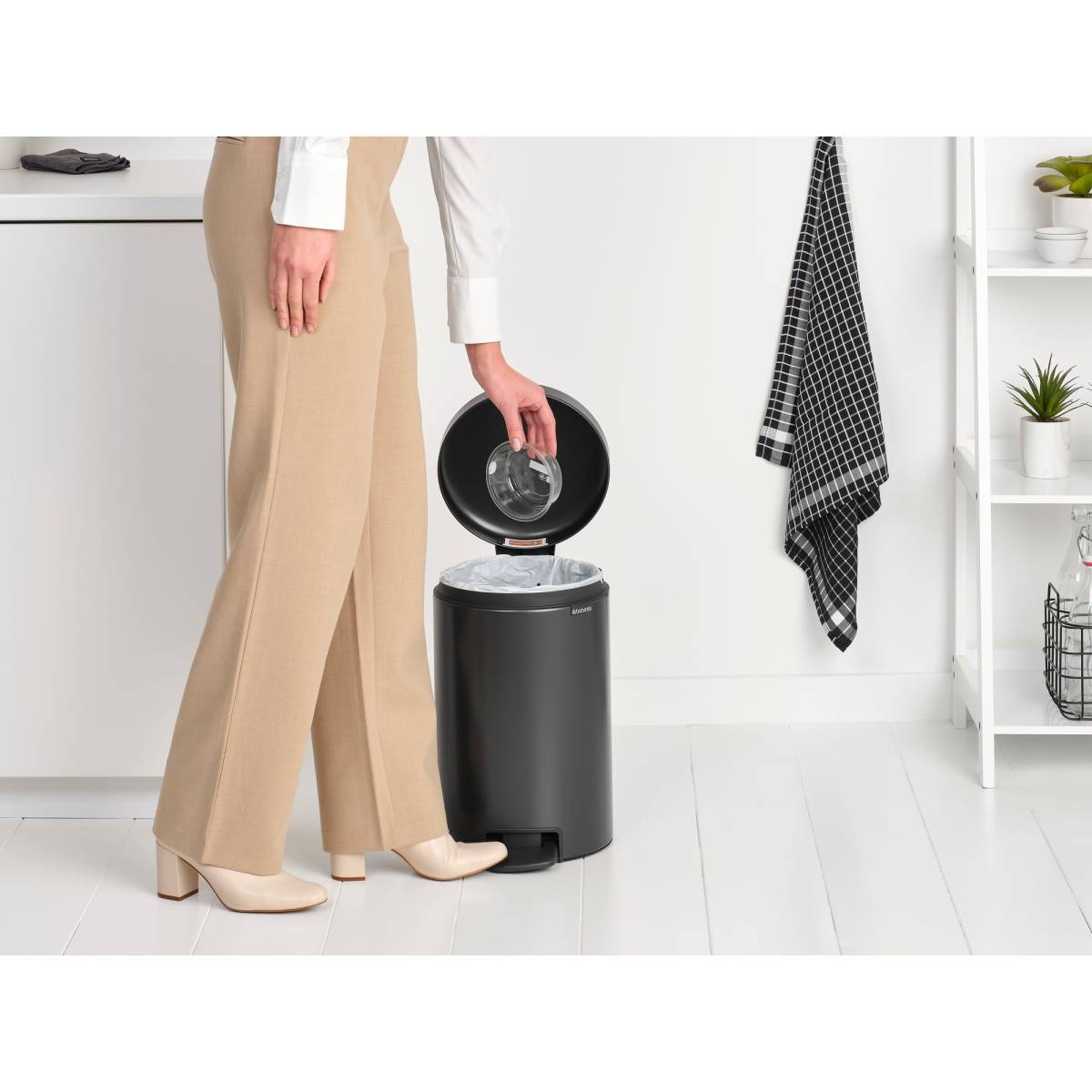 Brabantia Pedal Bin newIcon 12L Plastic Inner Bucket Matt Black