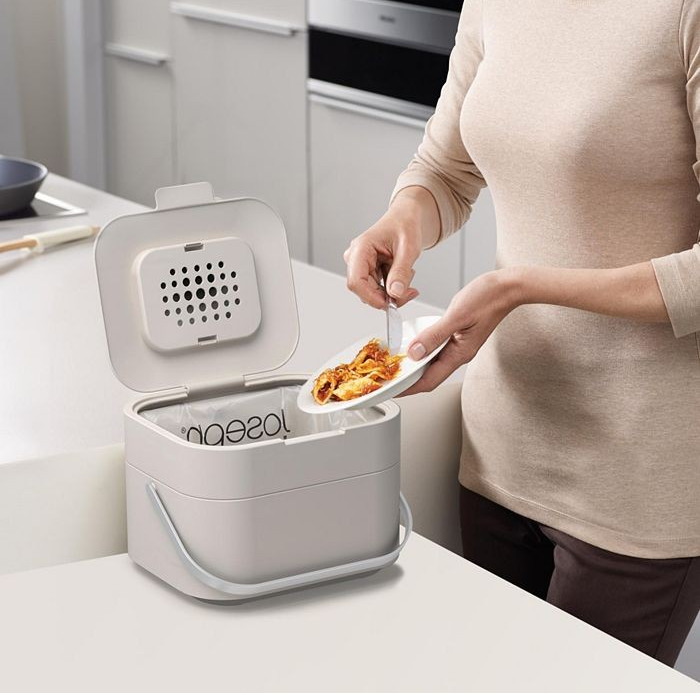 Joseph Joseph Stack food waste caddy