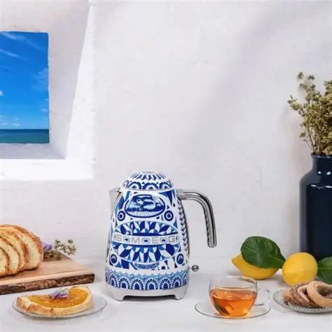 Smeg Kettle 1.7L Dolce & Gabbana Blue
