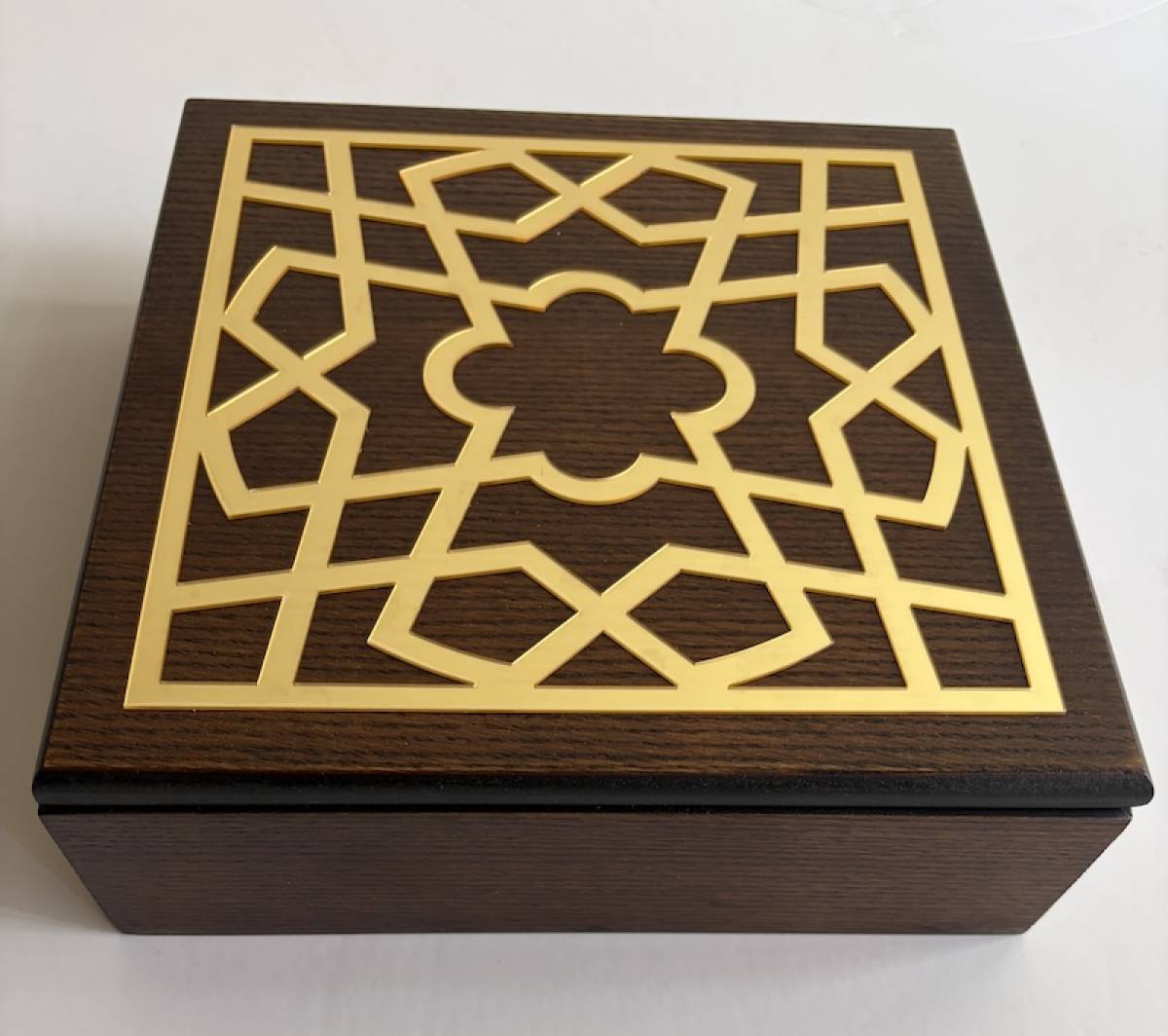 Wooden Tea Box Arabesc Light Walnut Gold A