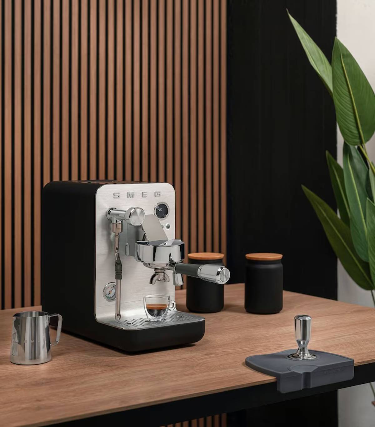 Smeg Minipro Espresso Coffee Machine Black