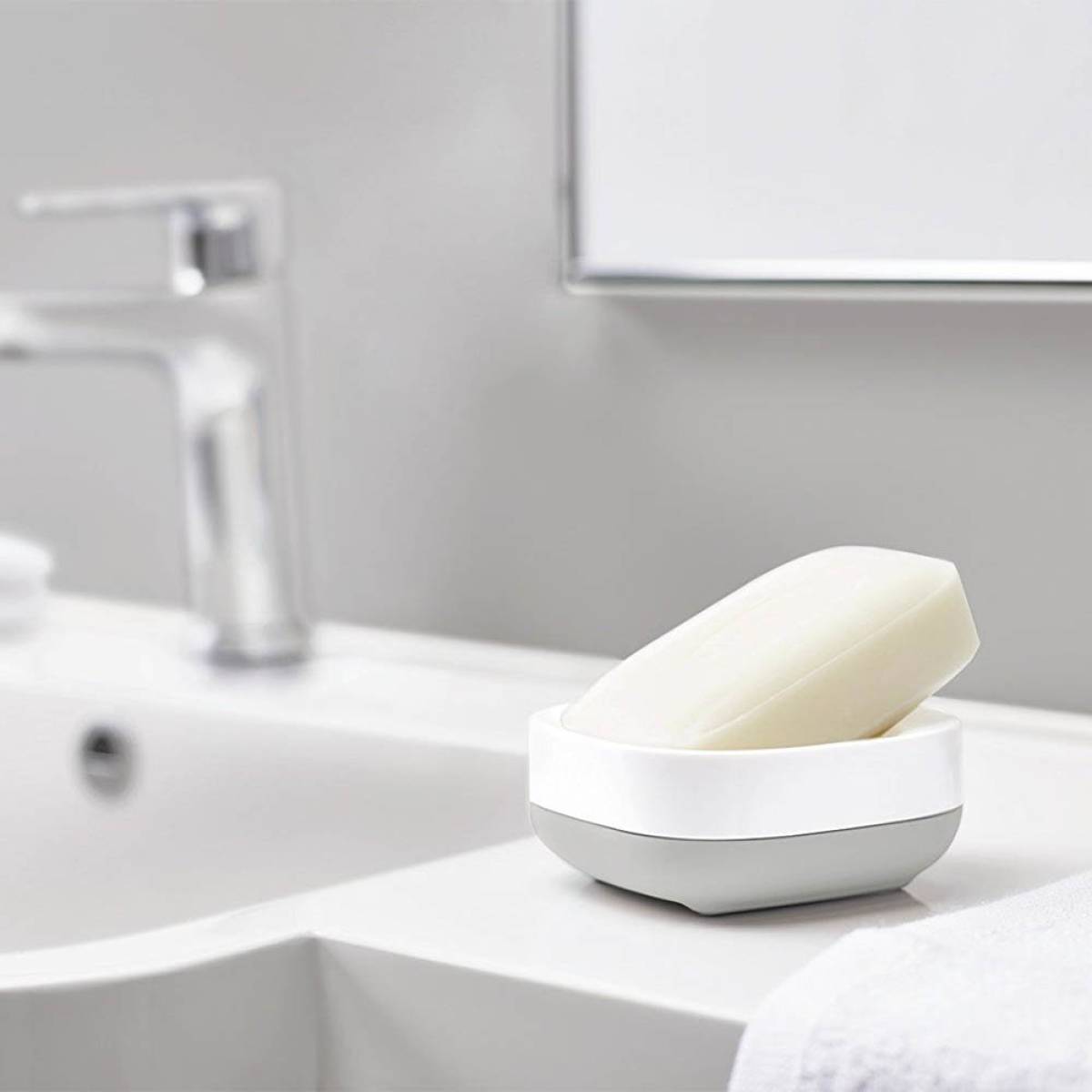 Joseph Joseph Slim Compact Soap Dish White