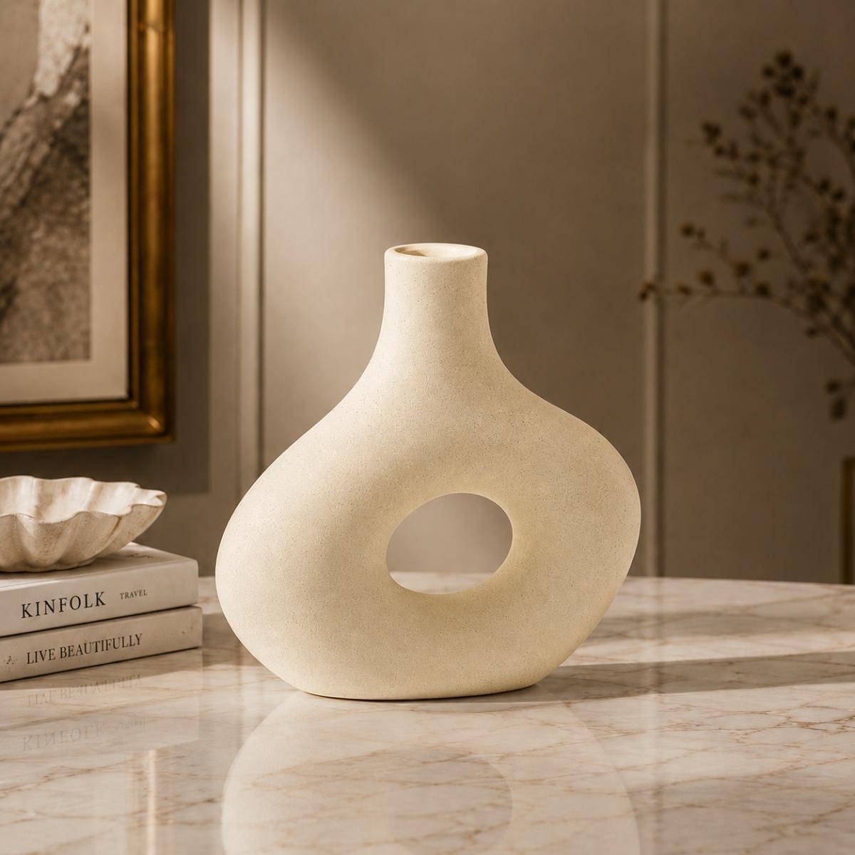 Modern Sculptural Ivory Decorative Vase 17 cm, CL23X0232