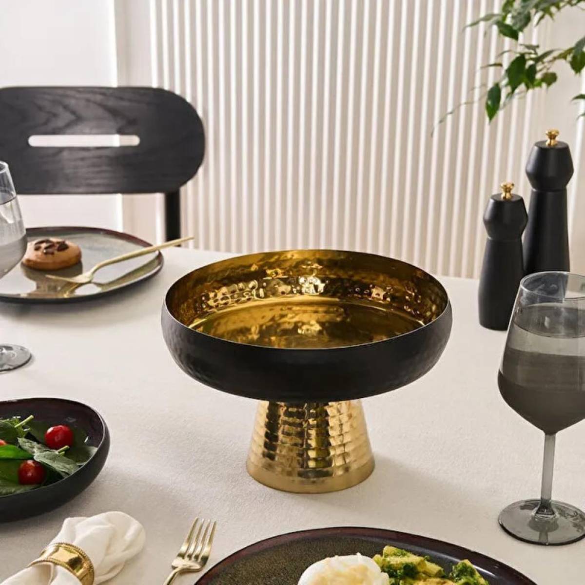 Karaca Arven Decorative Pedestal Serving Tray - Black/gold