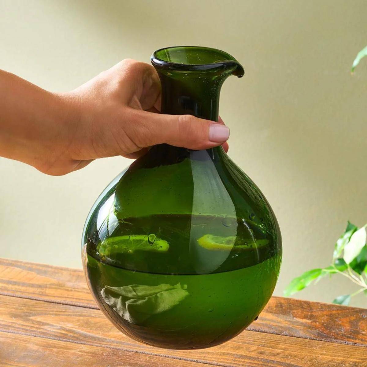 Karaca Merlot Bottle Jug – 1000 ml | Green, 153.09.01.6333