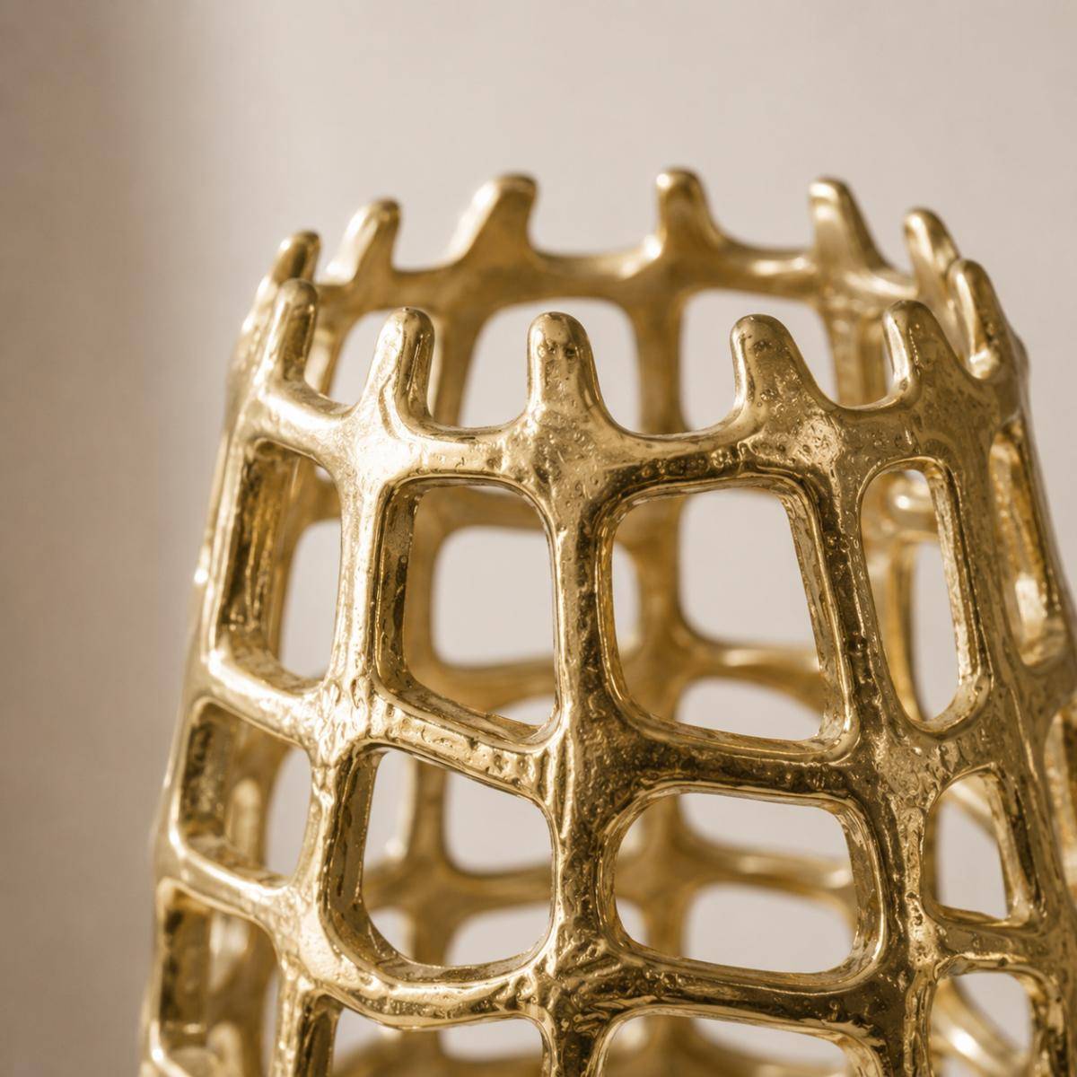 Luxe Openwork Gold Sculptural Vase 40 cm, K331-1GD