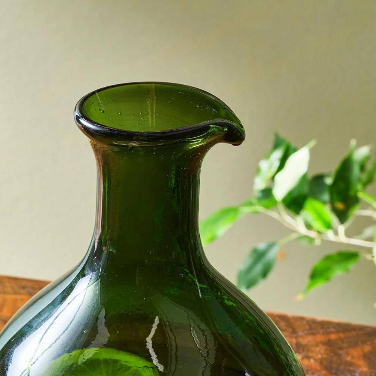 Karaca Merlot Bottle Jug – 1000 ml | Green, 153.09.01.6333