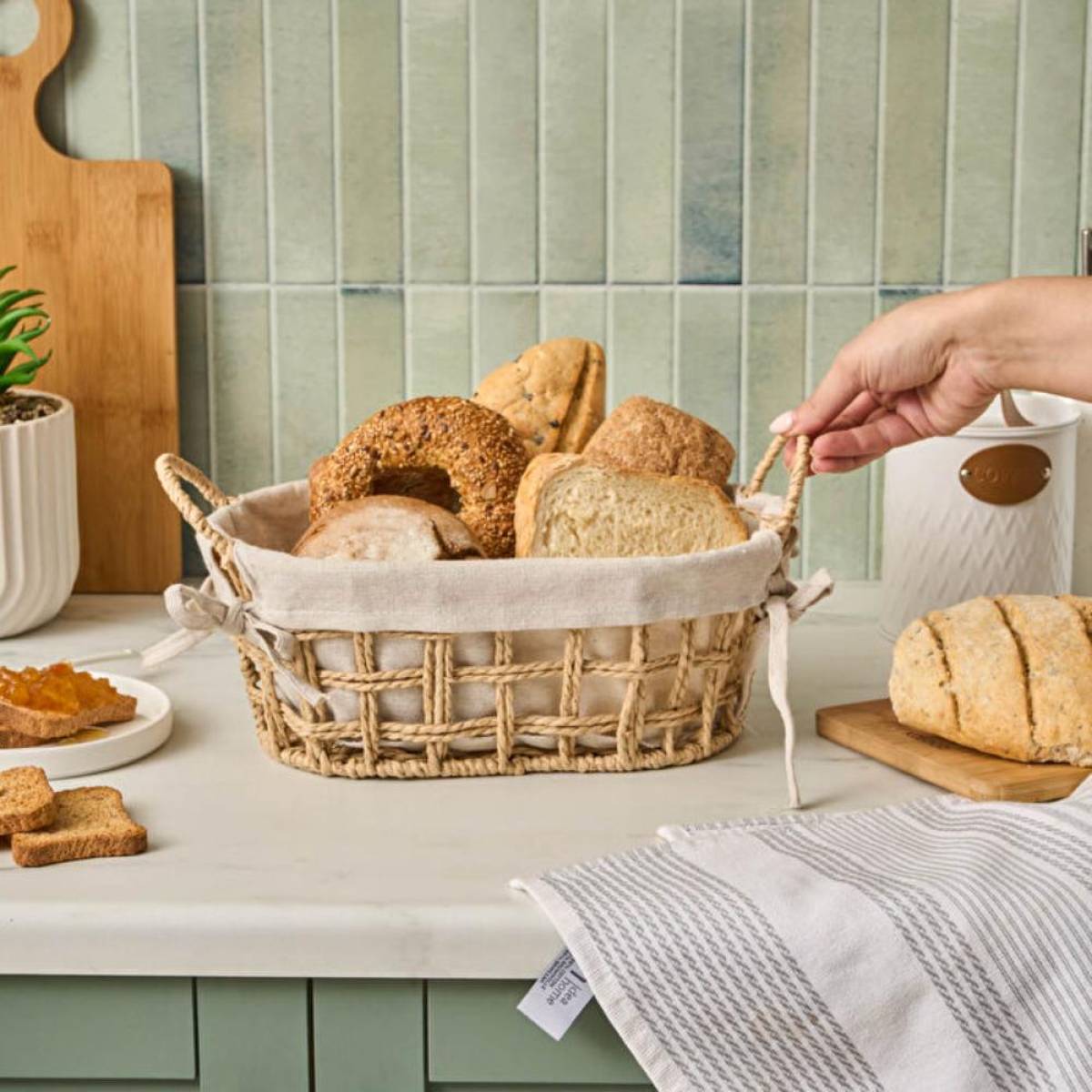 Karaca Asia Cream Bread Basket 32.5 Cm | Metal Frame With Cotton Lining