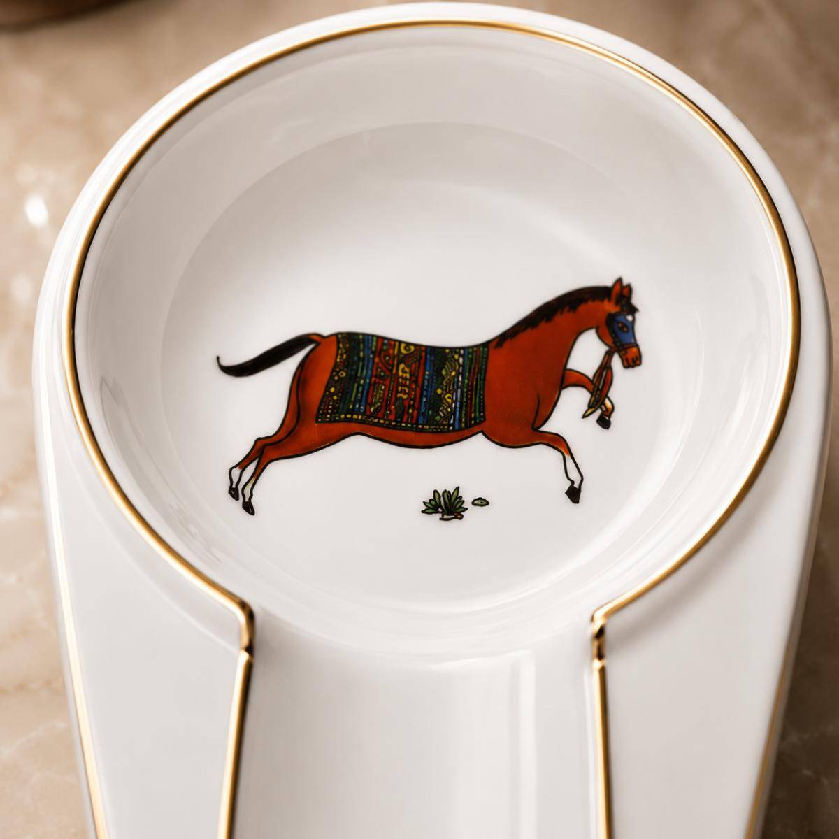 Hermes Horse Ashtray – White Ceramic Cigar Ashtray, P100-3