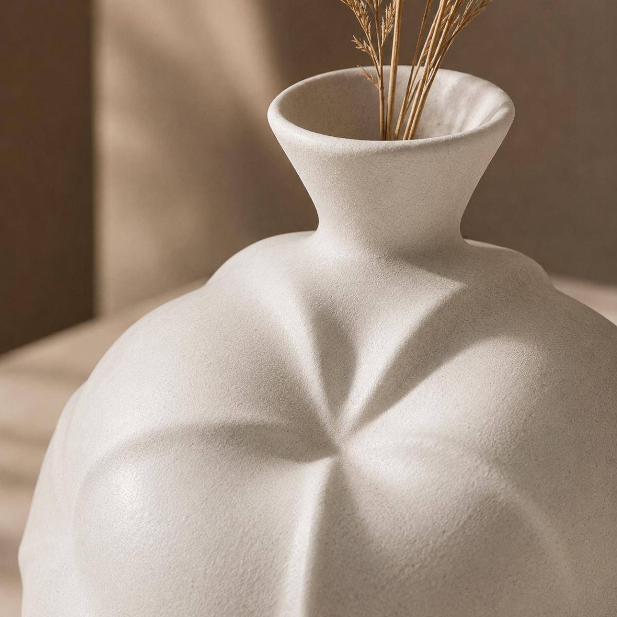 White Textured Ceramic Decorative Vase, SK873