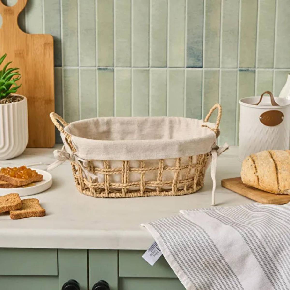Karaca Asia Cream Bread Basket 32.5 Cm | Metal Frame With Cotton Lining