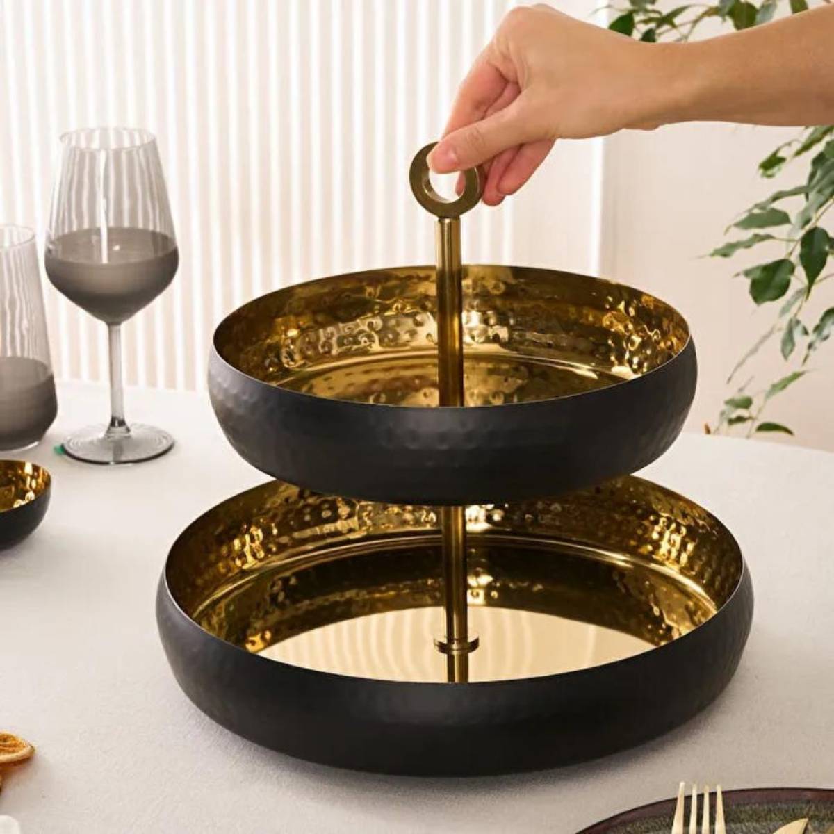 Karaca Arven 2-tier Decorative Serving Tray 26×32 Cm - Black/gold