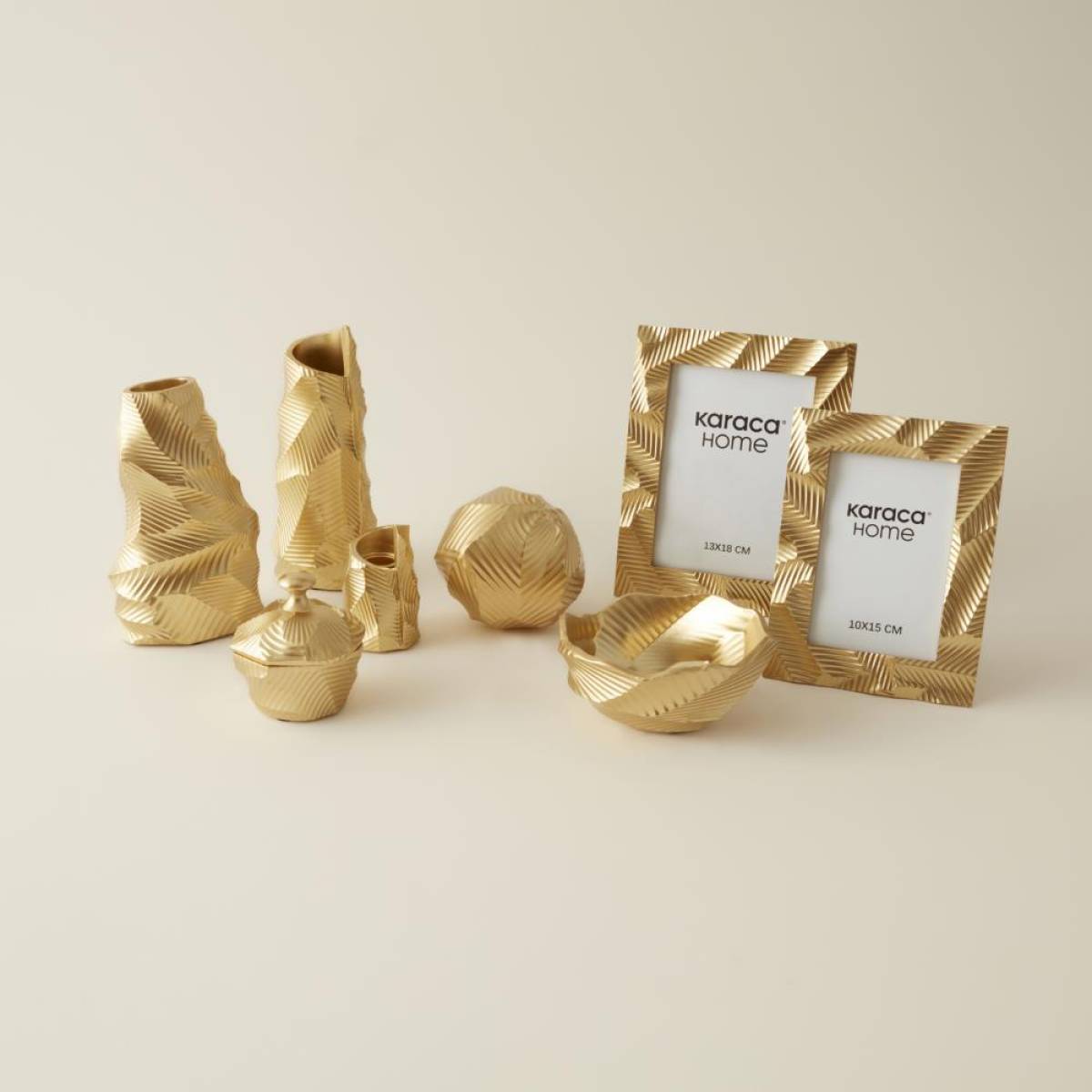 Karaca Home Lana Gold Vase - 20 Cm | Textured Geometric Decorative Vase