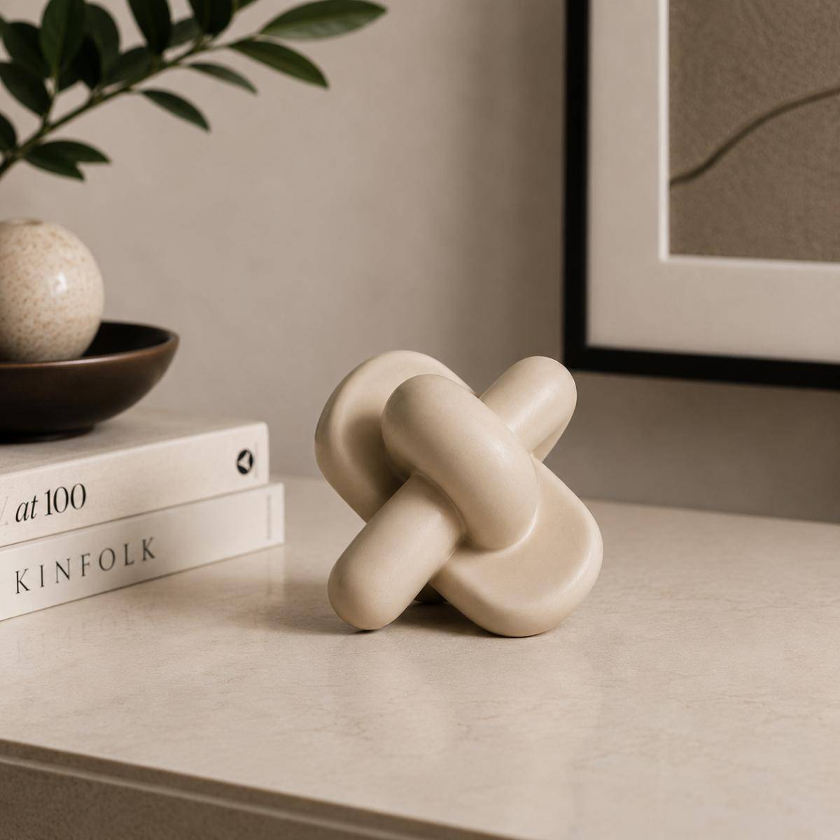 Modern Ceramic Knot Decorative Object, SK536