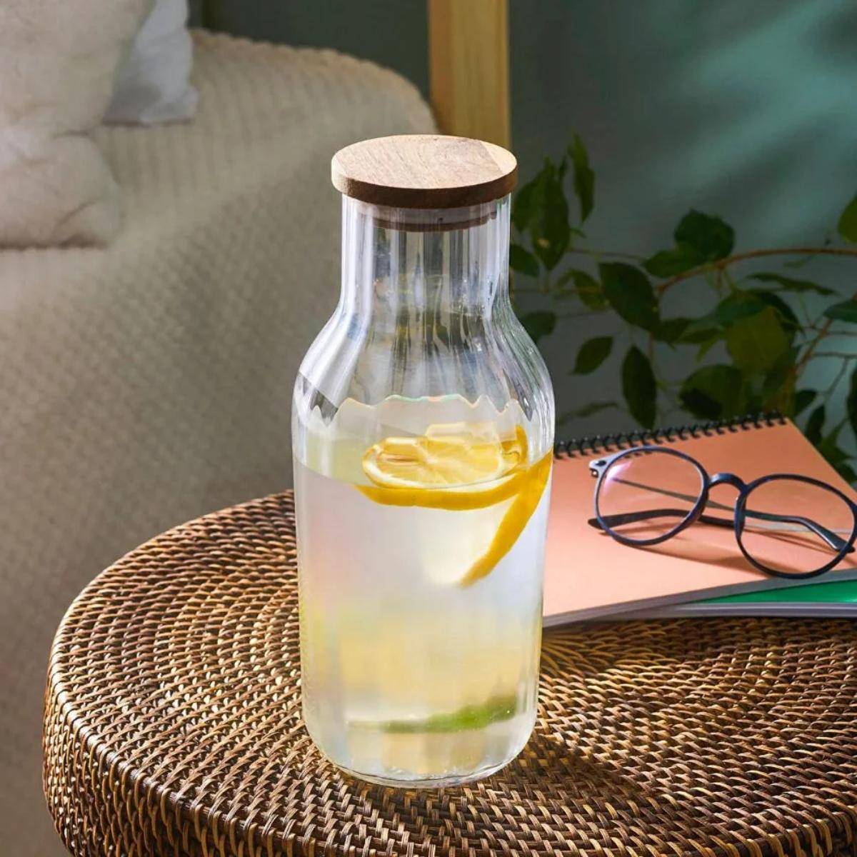 Karaca Helious Carafe with Wooden Lid – 1000 ml, 153.09.01.6330