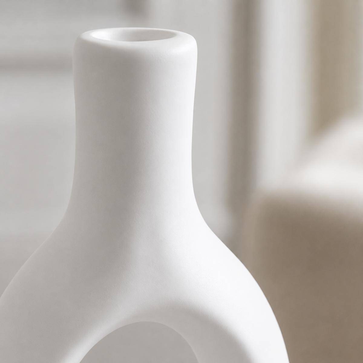 White Sculptural Ceramic Vase – Modern Minimalist Décor, SK546WH