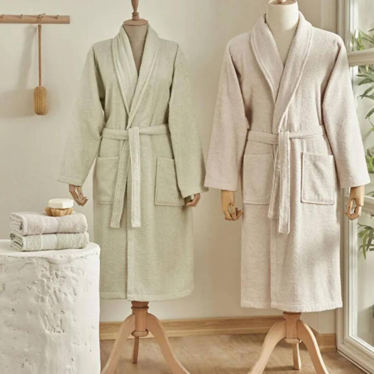 Karaca Sarah Anderson Alven 4-piece Family Bathroom Set - Green/beige