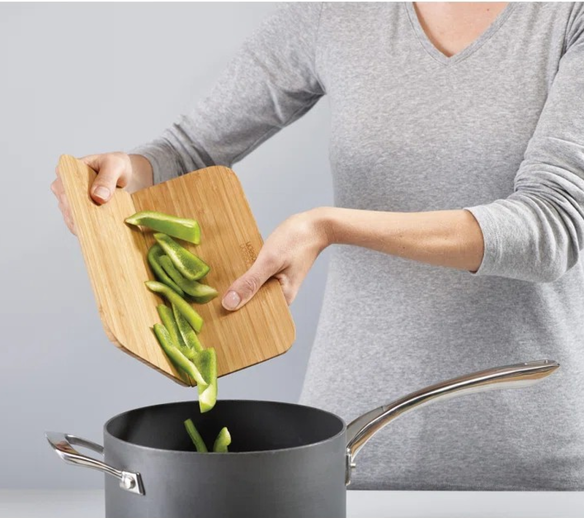 Joseph Joseph Chop 2pot Bamboo Board Large
