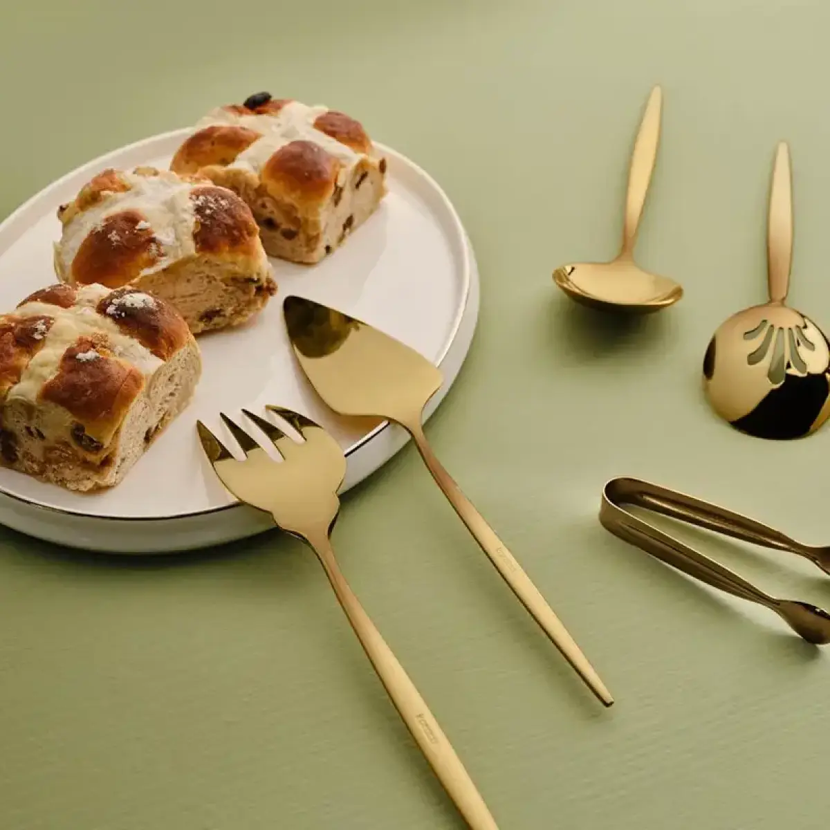 Karaca Orion 7-piece Matte Gold Service Set Boxed, 153.09.01.7103