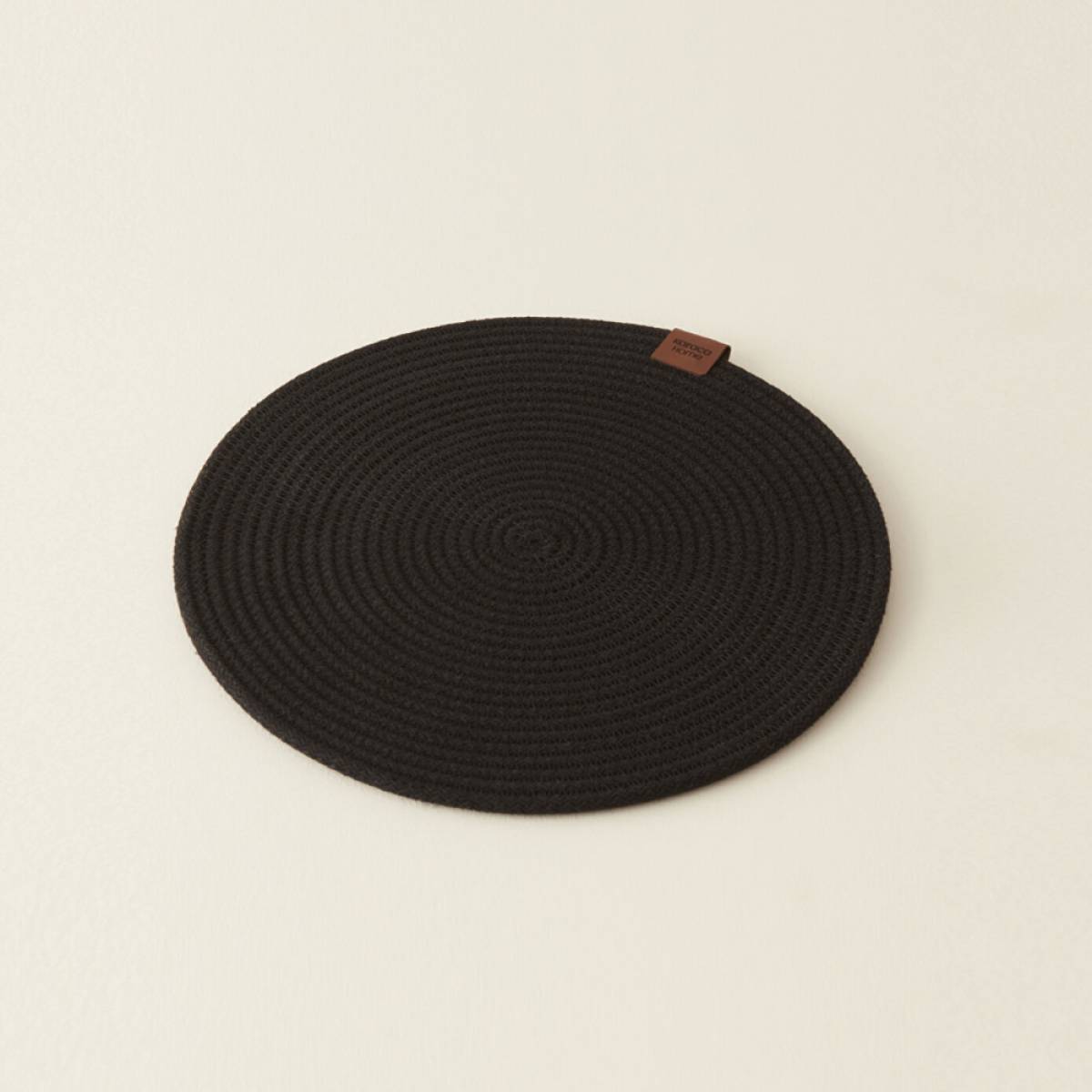 Karaca Home Carla Black Round Placemat - 32 Cm Diameter, 8680214389423
