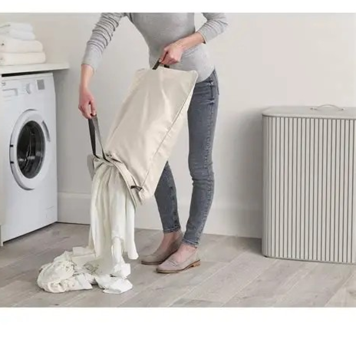 Joseph Joseph Tota Luxe 90l Laundry Basket Ecru