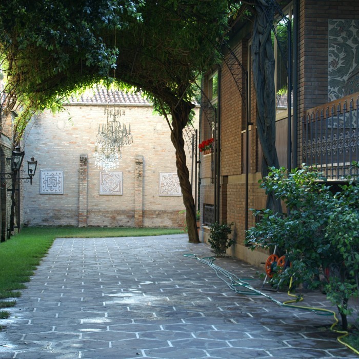 Villa Guelfi Montanari