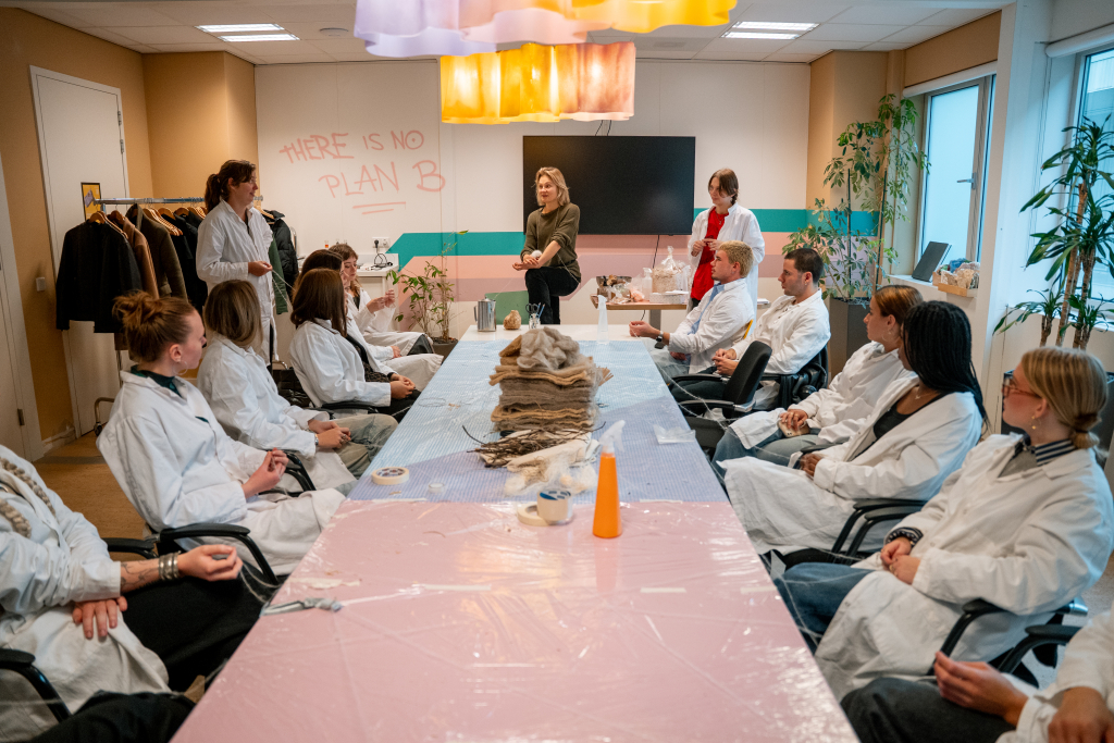 DSFW x WdKA: Fashion Education in Transition - WdKA